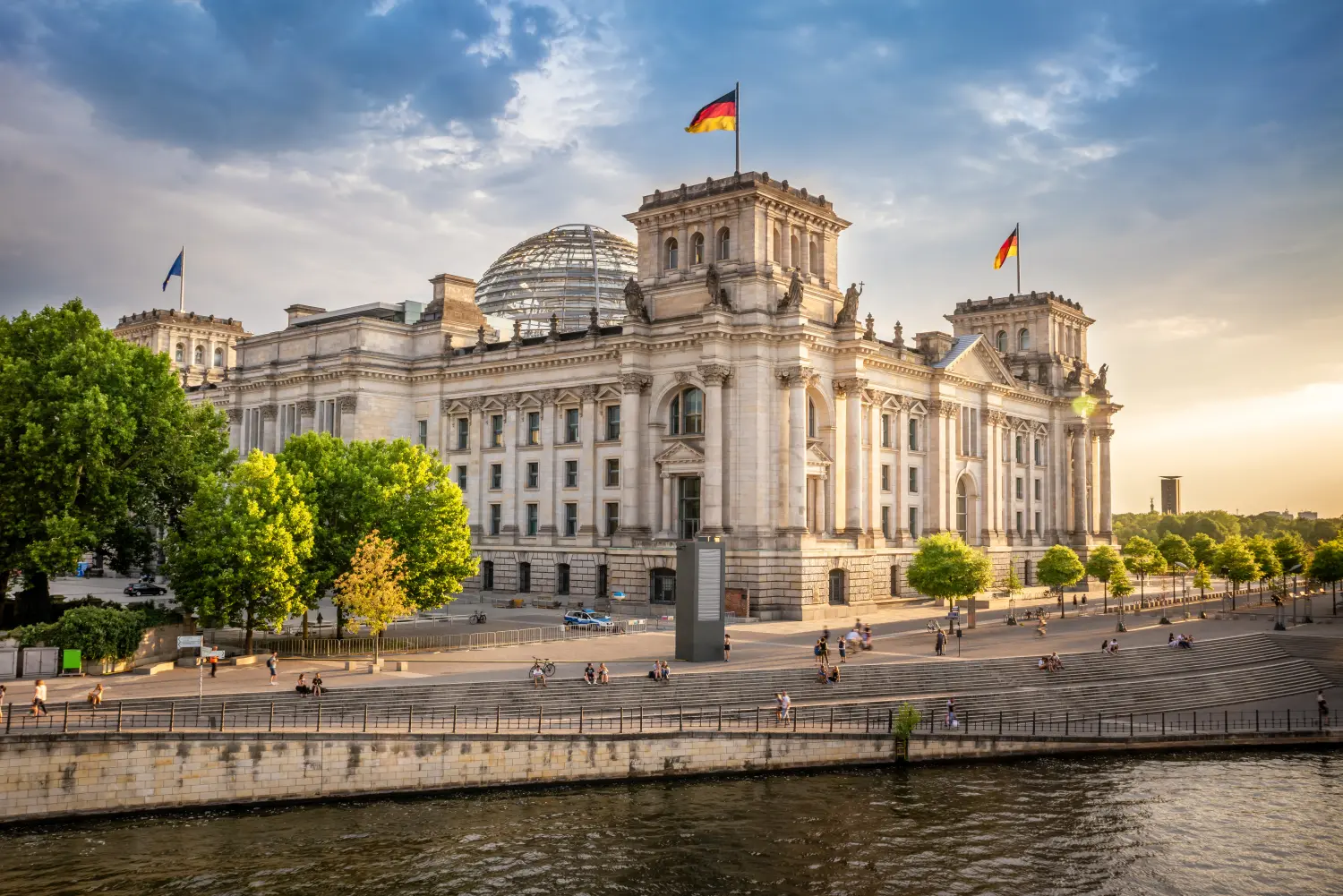 Deutsches Institut für Liquiditätsmanagement GmbH, Regierungsviertel in berlin, Deutschland